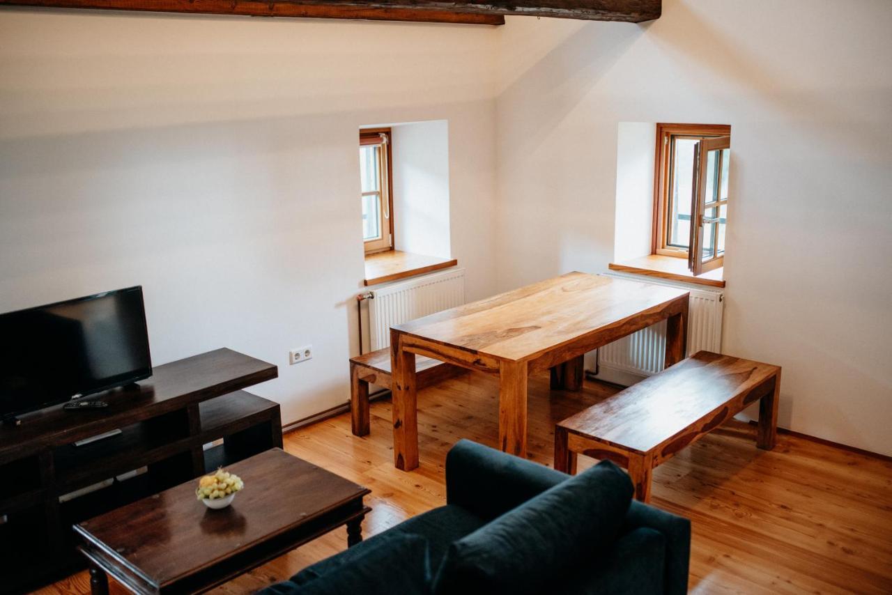 Appartement Georgiberg เอห์เรนเฮาเซน ภายนอก รูปภาพ