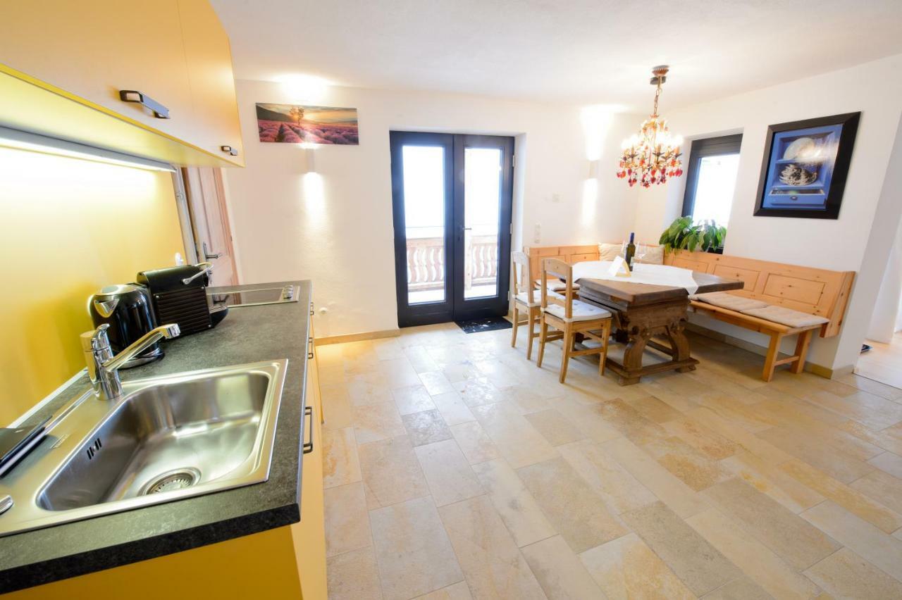 Appartement Georgiberg เอห์เรนเฮาเซน ภายนอก รูปภาพ